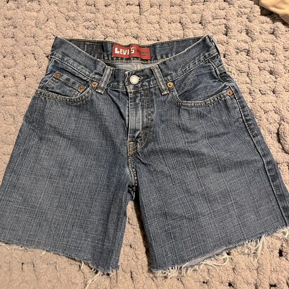 They were a little too small for me but they are really cute shorts - Picture 2 of 3